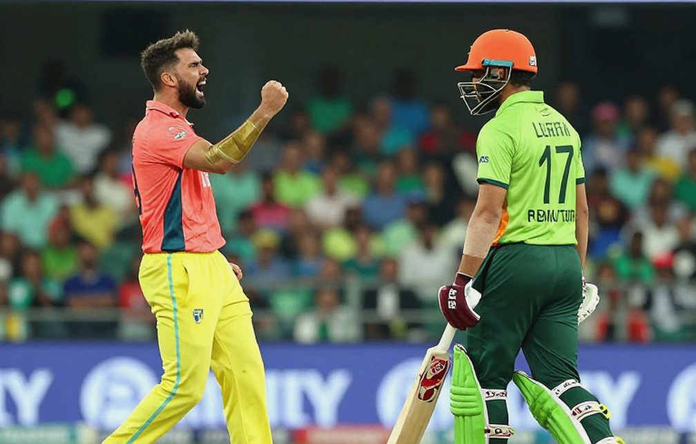 ষোড়শ ওভারের নীরব হিসাব: টি-টোয়েন্টির আসল যুদ্ধ মিডল ওভারে ষোড়শ ওভারের নীরব হিসাব: টি-টোয়েন্টির আসল যুদ্ধ মিডল ওভারে
