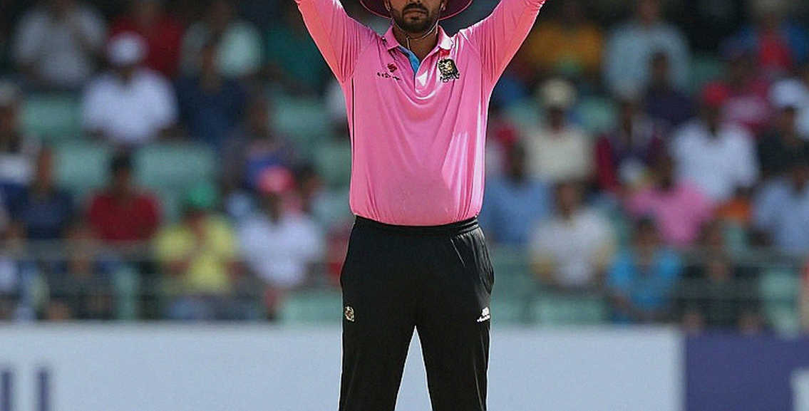 ডালাসের ফাঁদ: পাওয়ারপ্লে জ্যামিতি আর বাংলাদেশের ডট-বলের হিসাব ডালাসের ফাঁদ: পাওয়ারপ্লে জ্যামিতি আর বাংলাদেশের ডট-বলের হিসাব